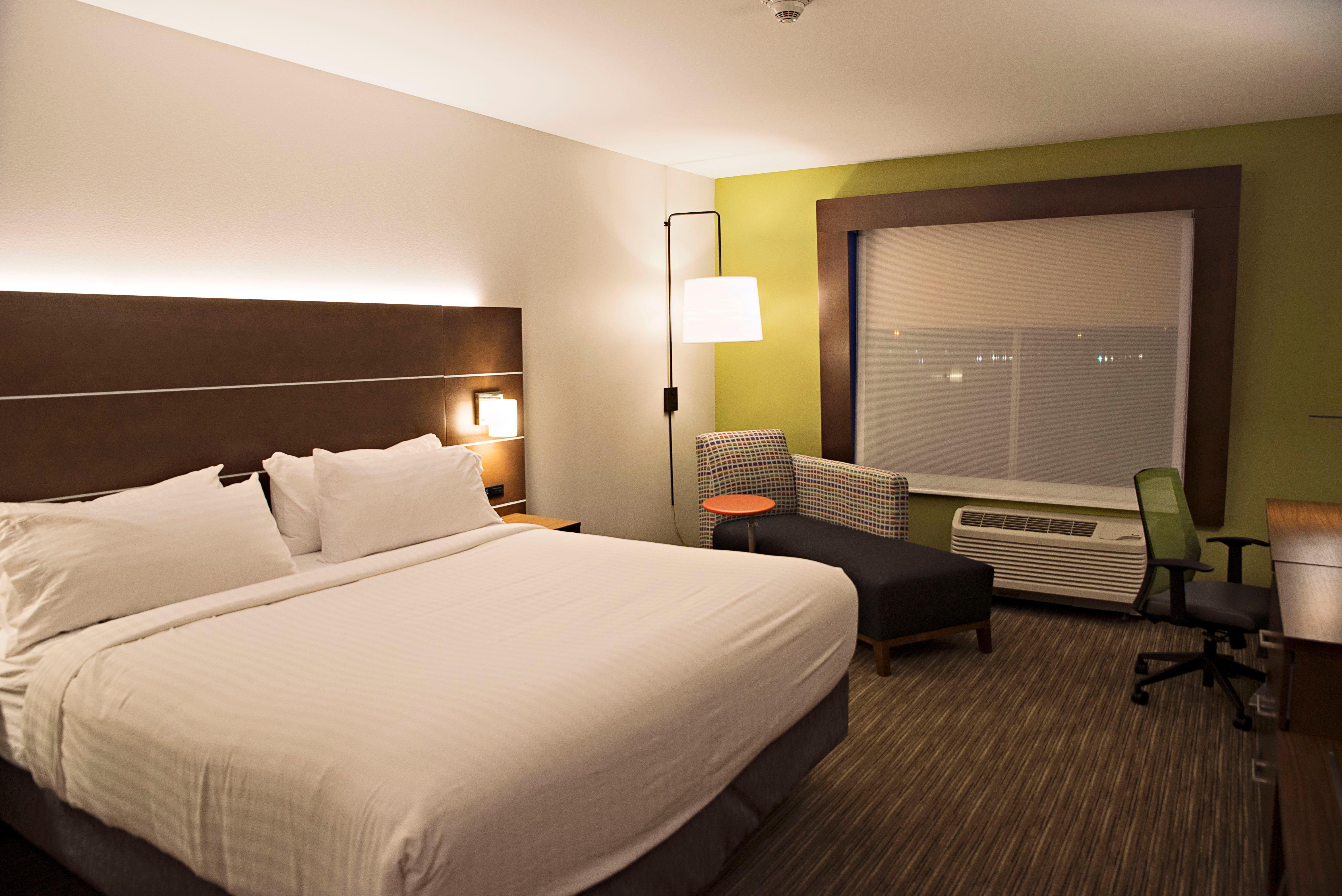 Holiday Inn Express & Suites - Rantoul By Ihg מראה חיצוני תמונה