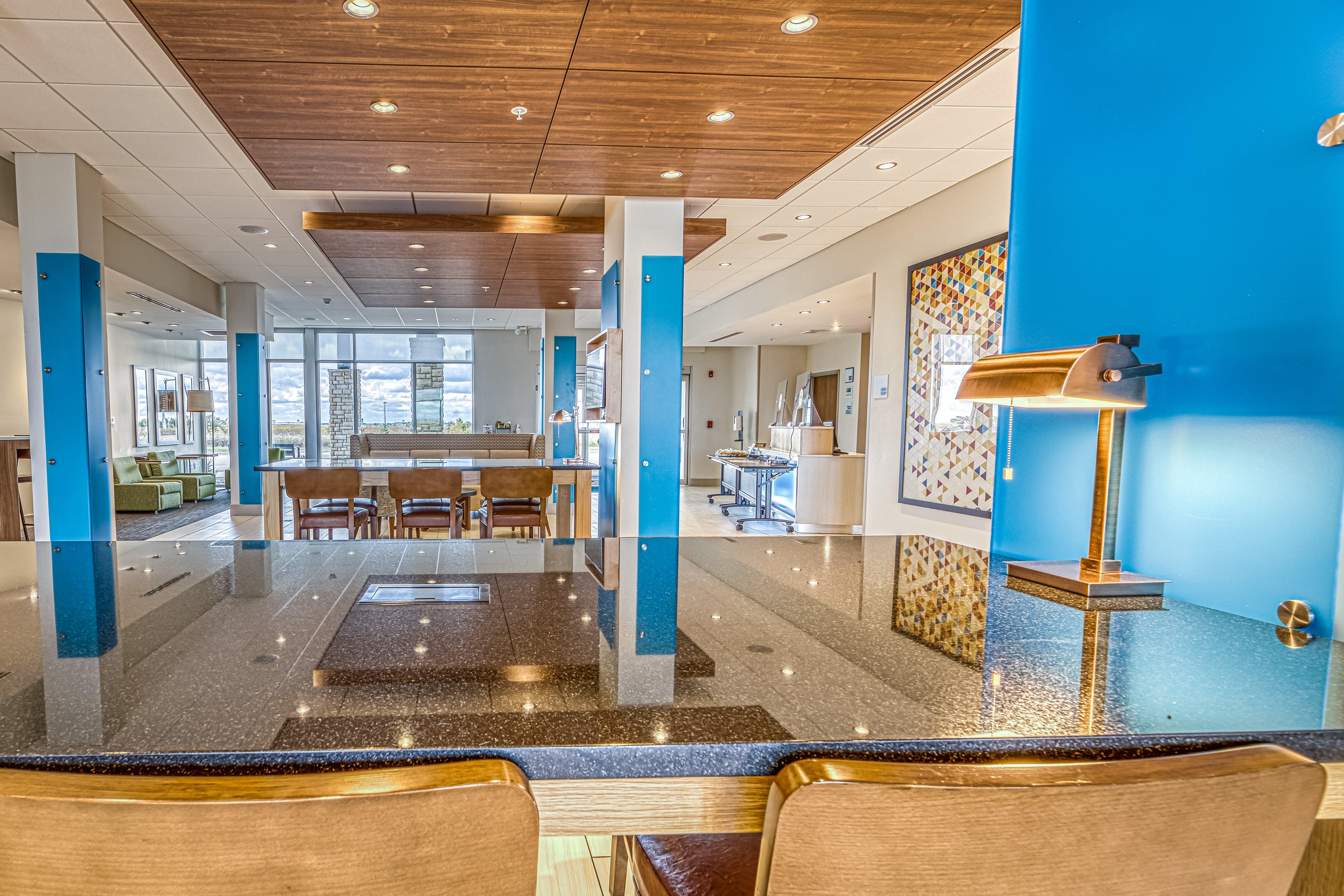 Holiday Inn Express & Suites - Rantoul By Ihg מראה חיצוני תמונה