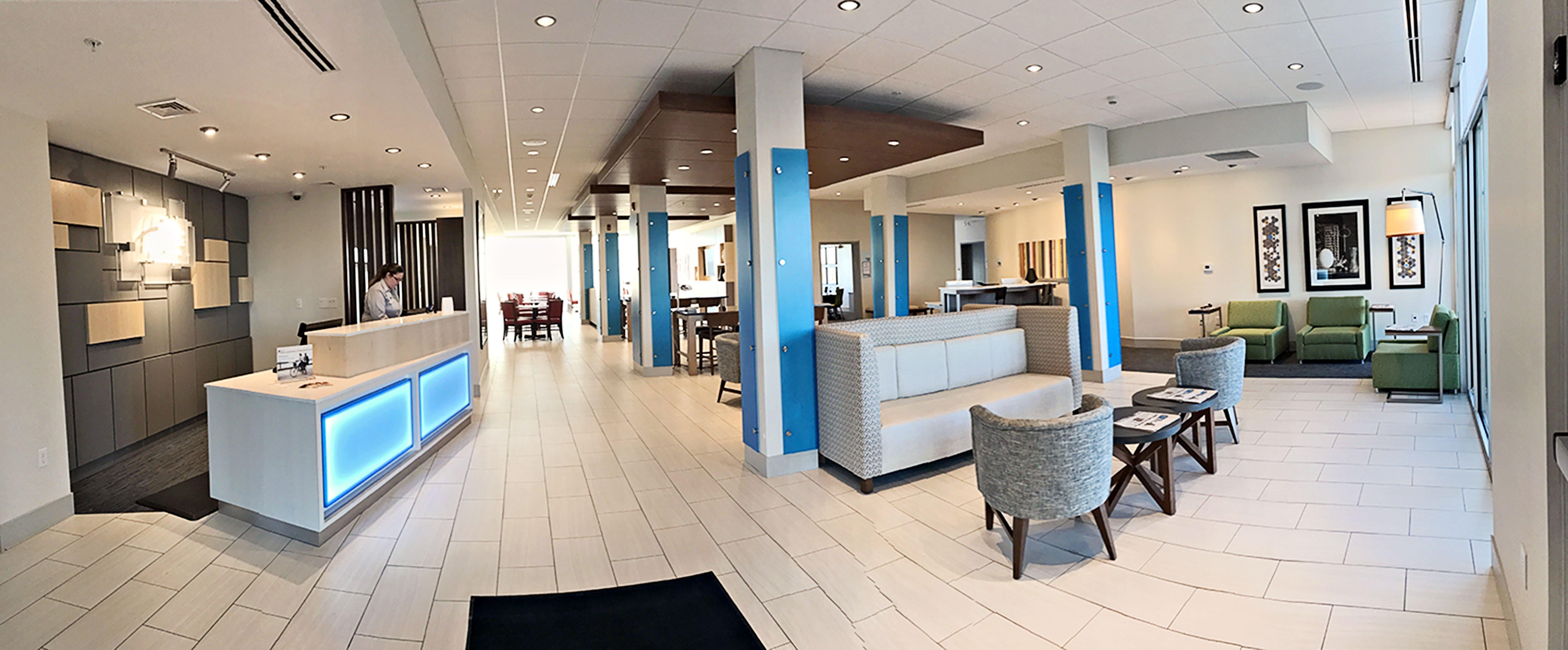 Holiday Inn Express & Suites - Rantoul By Ihg מראה חיצוני תמונה