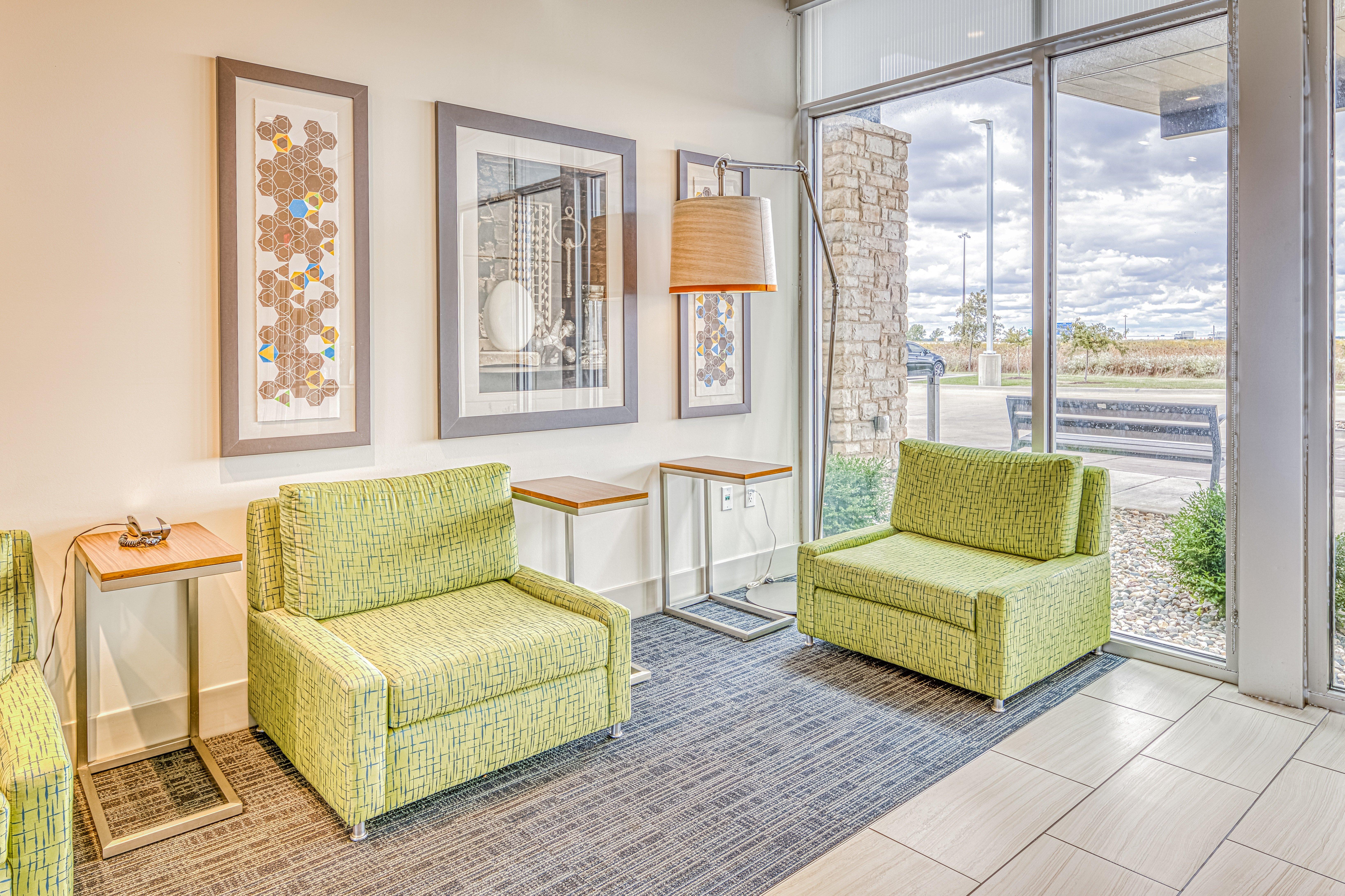 Holiday Inn Express & Suites - Rantoul By Ihg מראה חיצוני תמונה